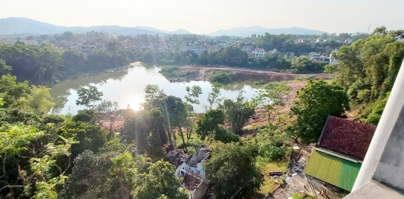 Quảng Ninh: Khẩn cấp di dời các hộ dân bị sạt lở trên đồi Tên lửa (22/3/2023)